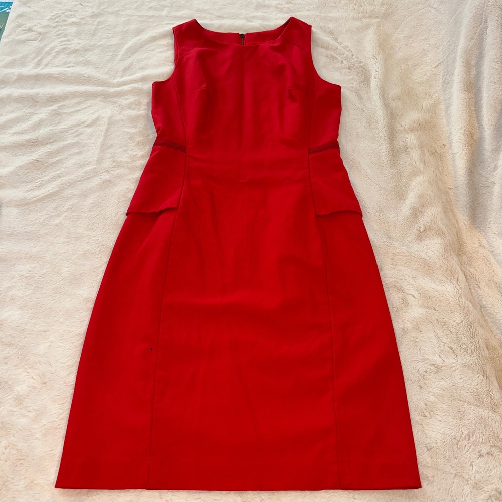 Chaiken Red Sleeveless Sheath Dress Exposed Back Zip Peplum Detail Size 4